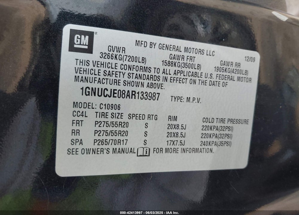 2010 CHEVROLET SUBURBAN 1500 VIN: 1GNUCJE08AR133987