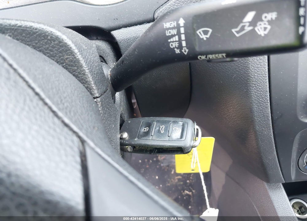 2013 VOLKSWAGEN JETTA VIN: 3VWDP7AJ4DM415061