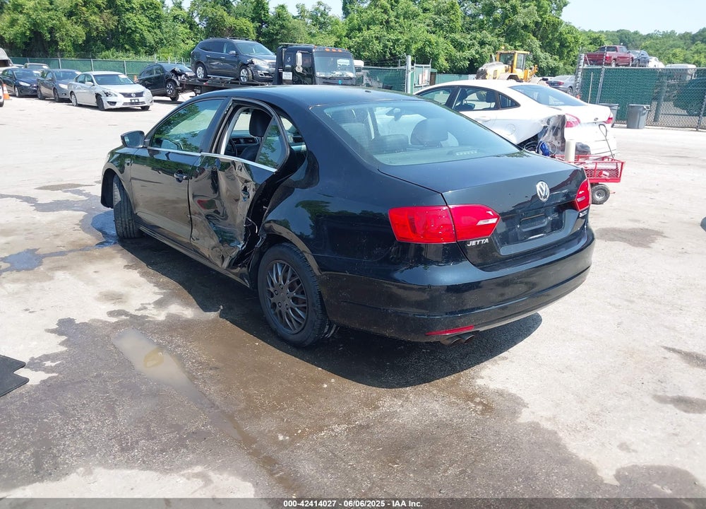 2013 VOLKSWAGEN JETTA VIN: 3VWDP7AJ4DM415061