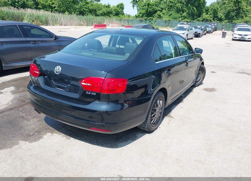 2013 VOLKSWAGEN JETTA VIN: 3VWDP7AJ4DM415061