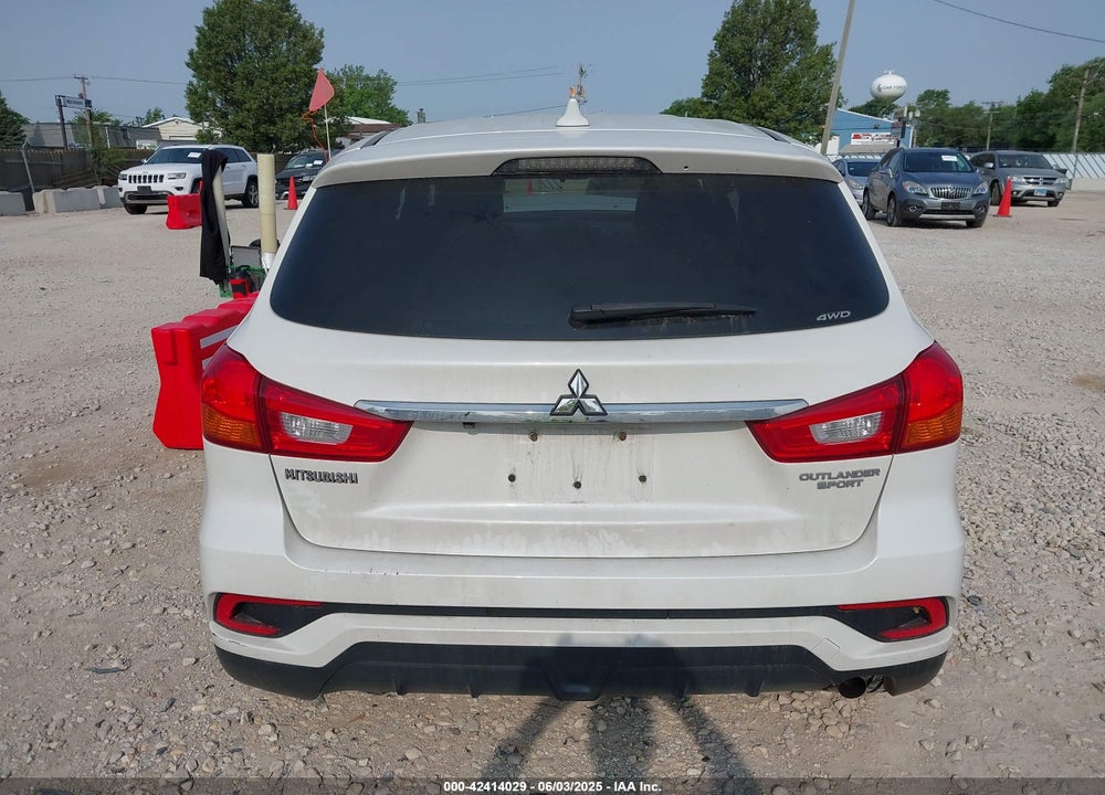 2018 MITSUBISHI OUTLANDER SPORT 2.0 ES VIN: JA4AR3AU3JU016906