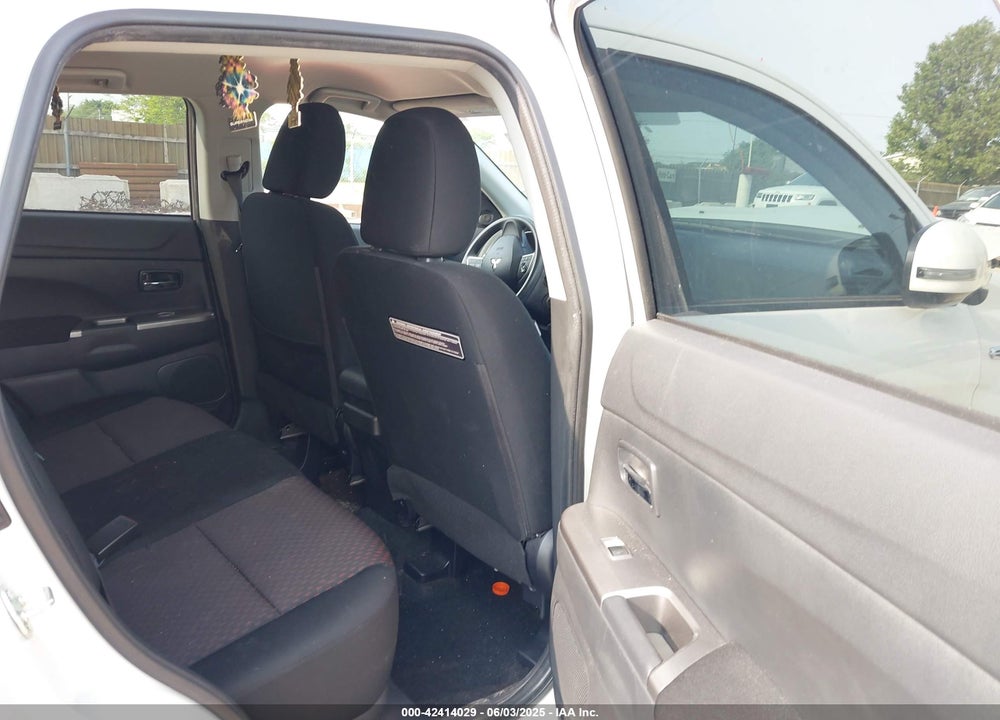 2018 MITSUBISHI OUTLANDER SPORT 2.0 ES VIN: JA4AR3AU3JU016906