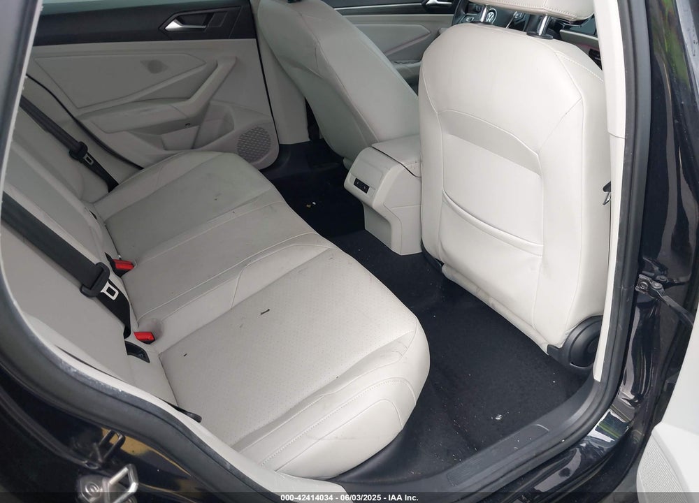 2019 VOLKSWAGEN JETTA VIN: 3VWEB7BU2KM273950