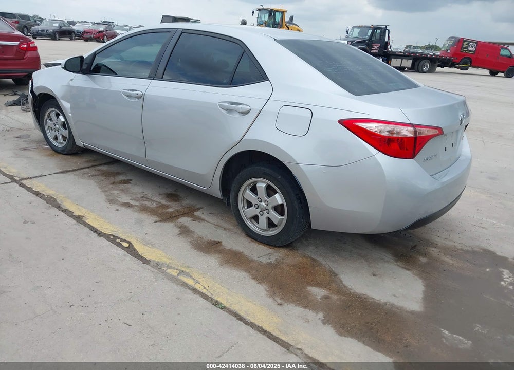 2018 TOYOTA COROLLA LE VIN: 5YFBURHE4JP794333