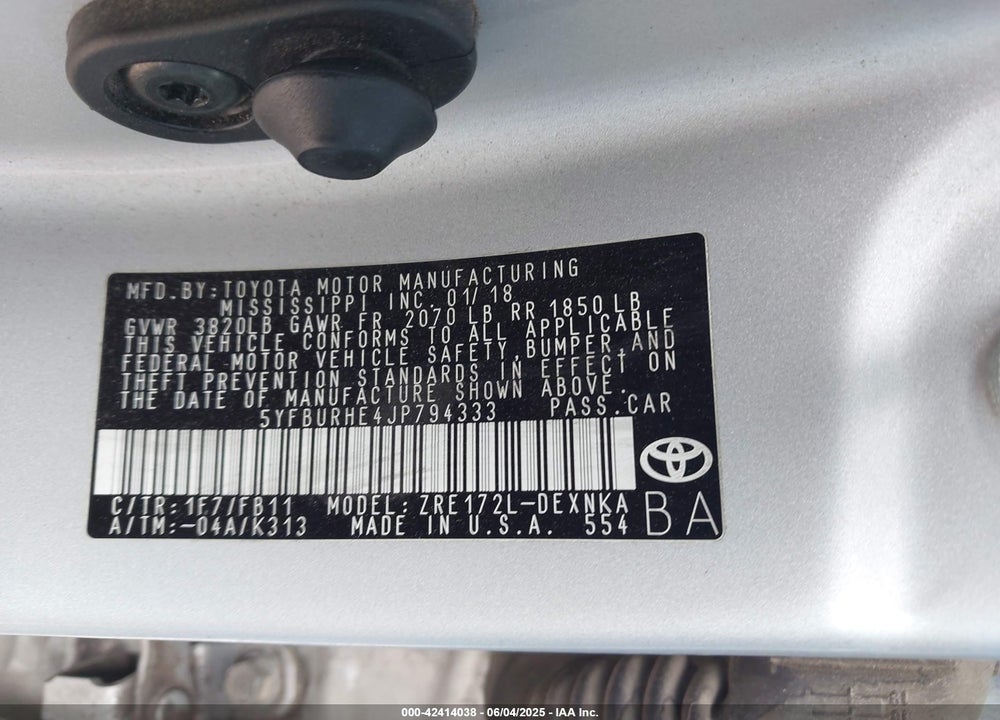 2018 TOYOTA COROLLA LE VIN: 5YFBURHE4JP794333
