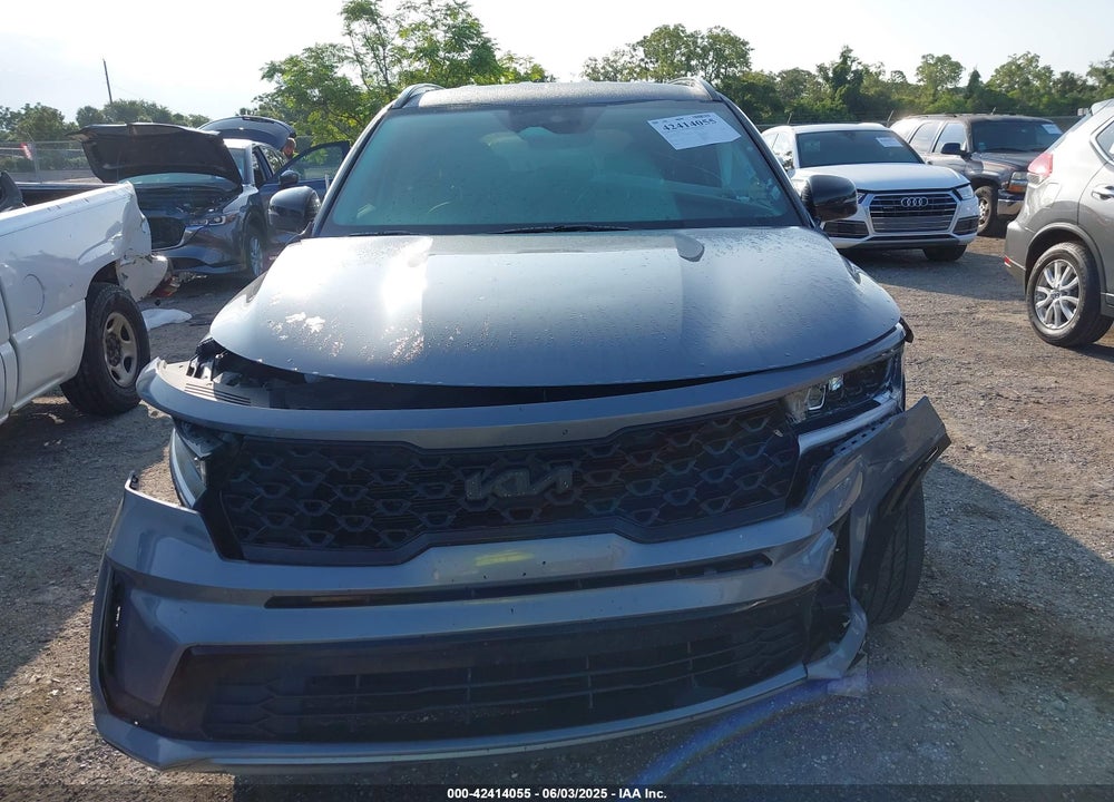 2022 KIA SORENTO VIN: 5XYRL4LC4NG137195