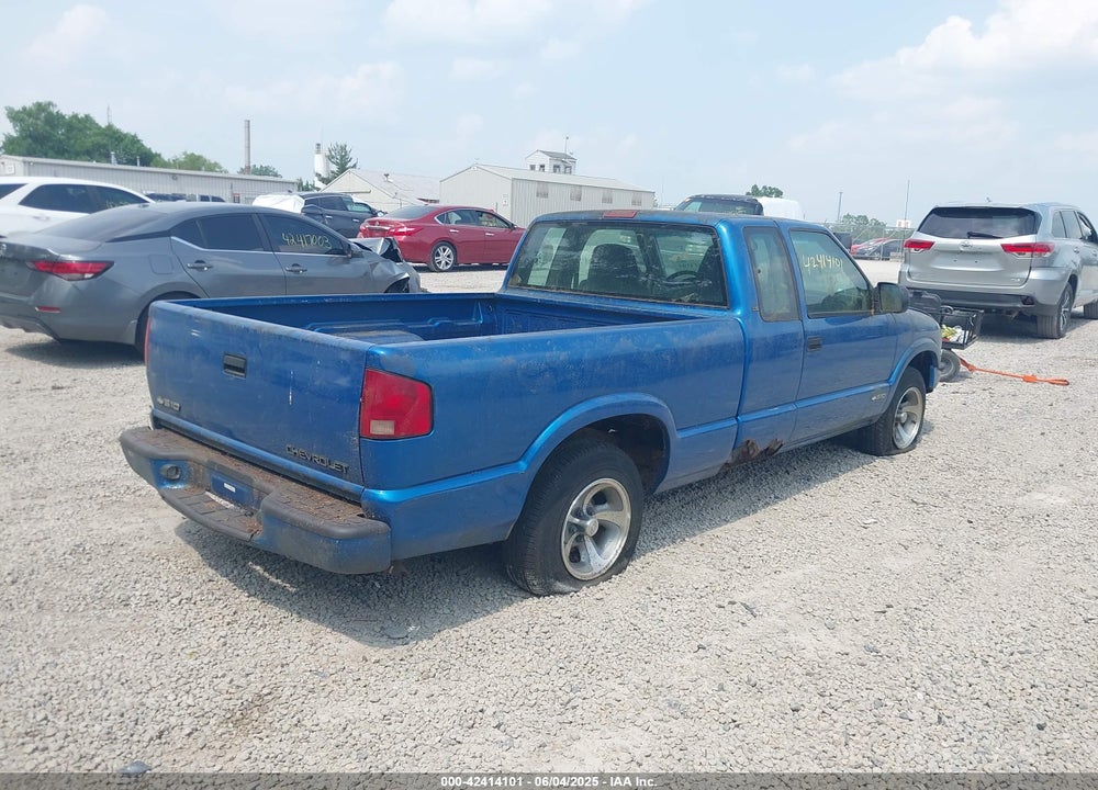 2001 CHEVROLET S-10 LS VIN: 1GCCS19511K147364
