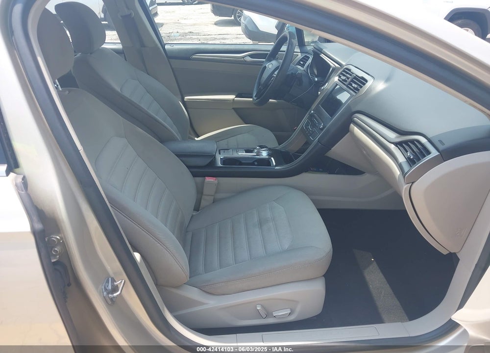 2017 FORD FUSION VIN: 3FA6P0HD5HR256570