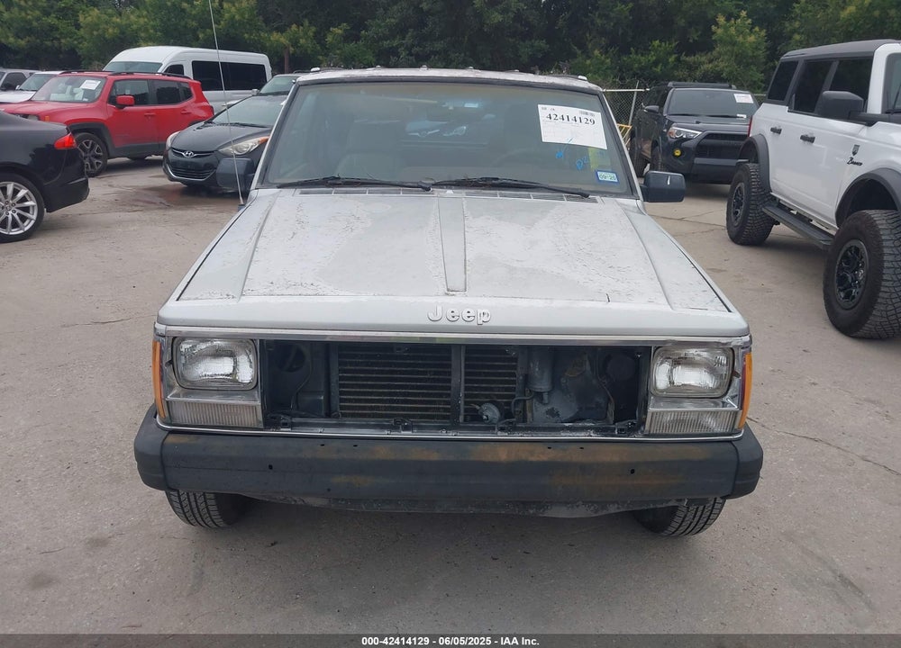 1984 JEEP CHEROKEE VIN: 1JCUC773XET017314