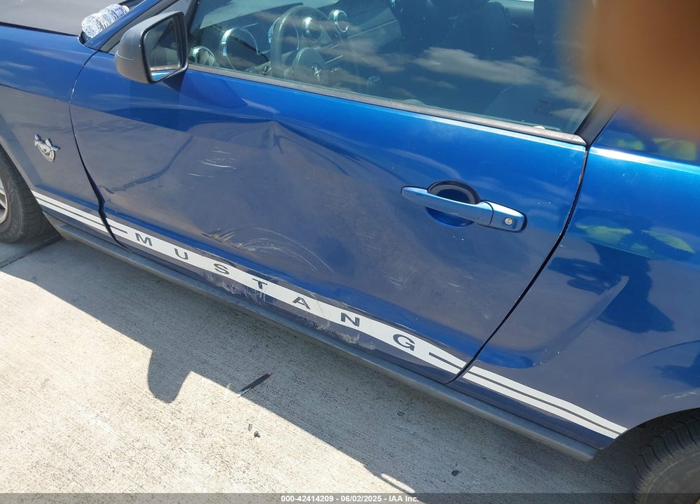 2009 FORD MUSTANG VIN: 1ZVHT80N595126582