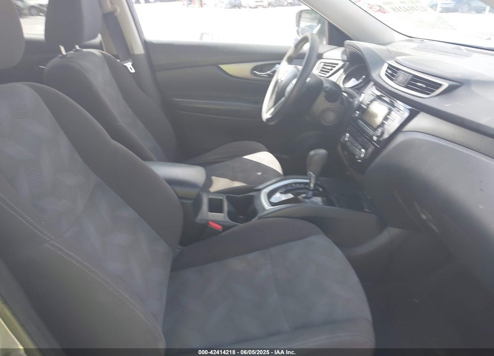 2016 NISSAN ROGUE SV VIN: KNMAT2MT1GP723546