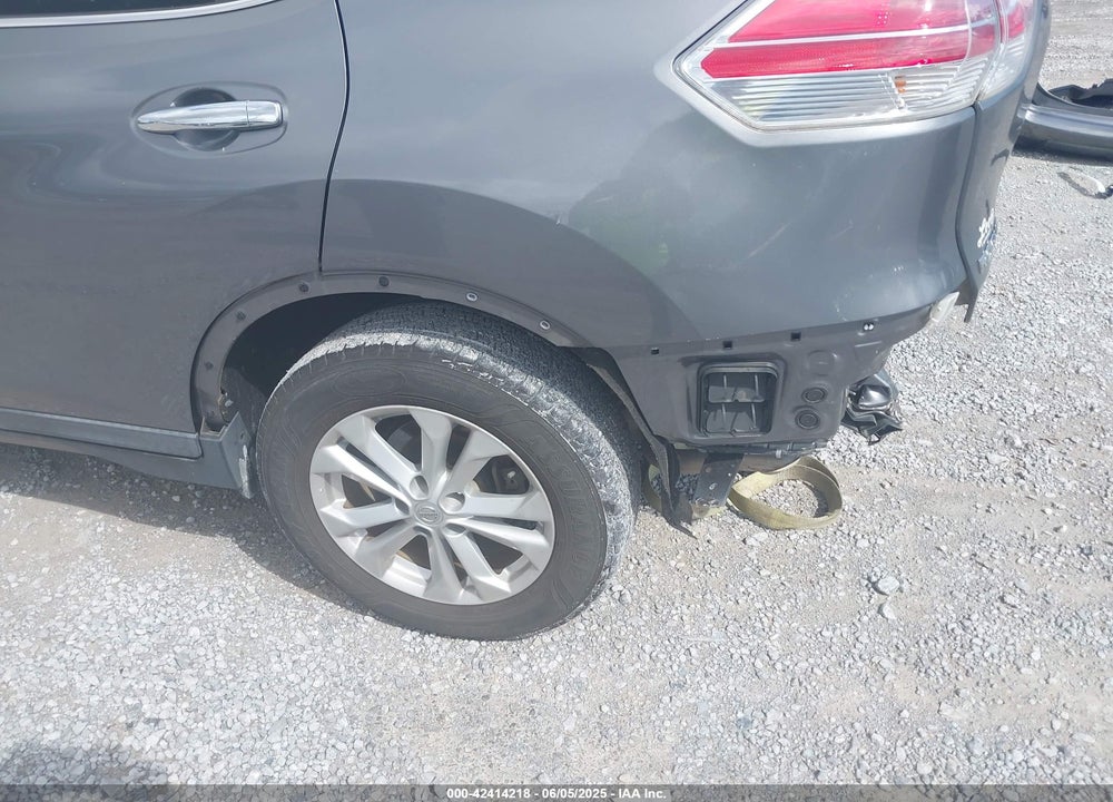 2016 NISSAN ROGUE SV VIN: KNMAT2MT1GP723546