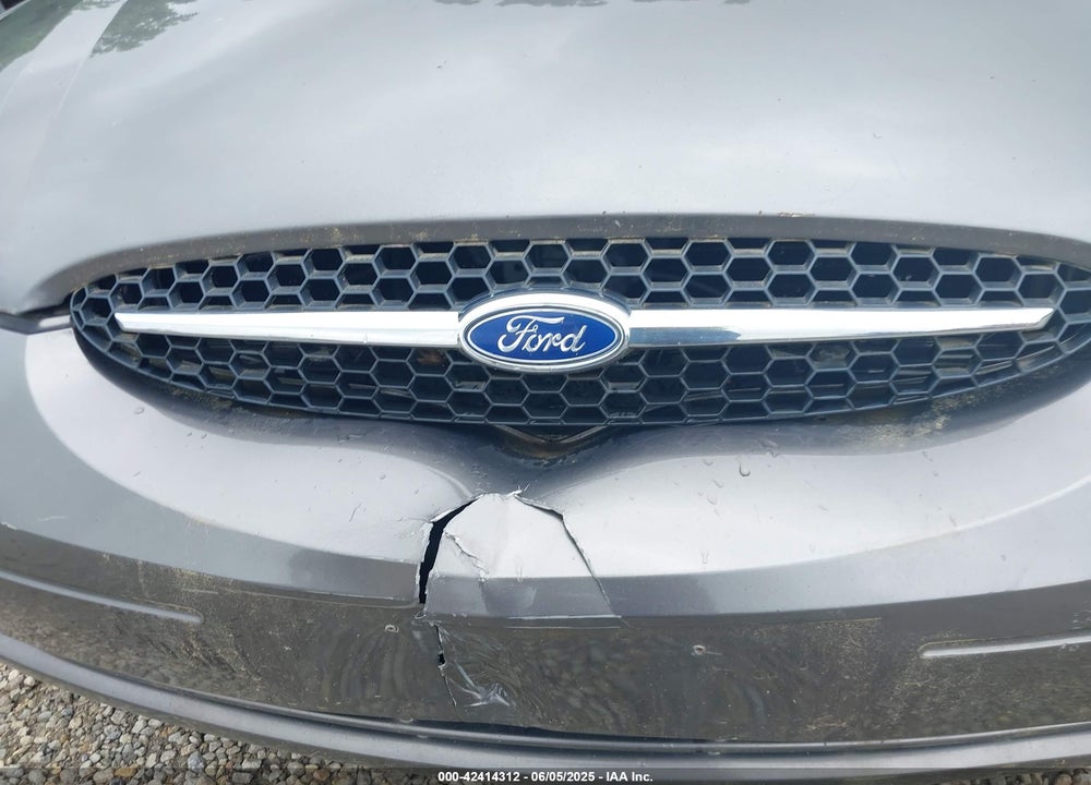 2002 FORD TAURUS SES VIN: 1FAFP55S72A116196