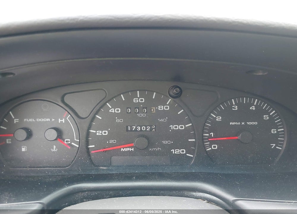 2002 FORD TAURUS SES VIN: 1FAFP55S72A116196