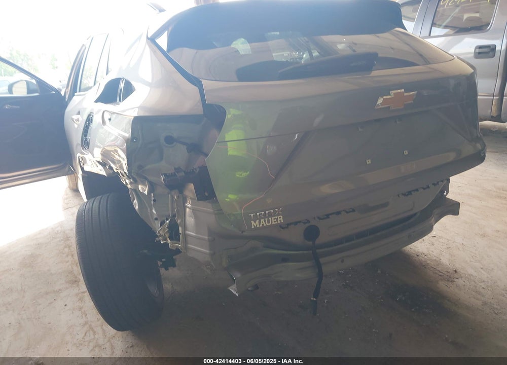 2024 CHEVROLET TRAX FWD LT VIN: KL77LHE27RC036663