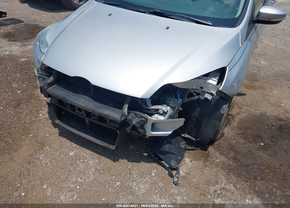 2014 FORD FOCUS VIN: 1FADP3F2XEL204016