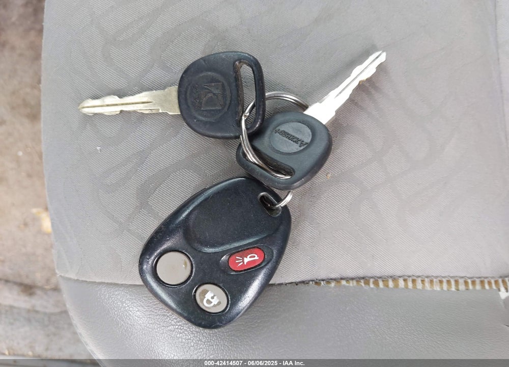 2007 SATURN VUE VIN: 5GZCZ53467S857192