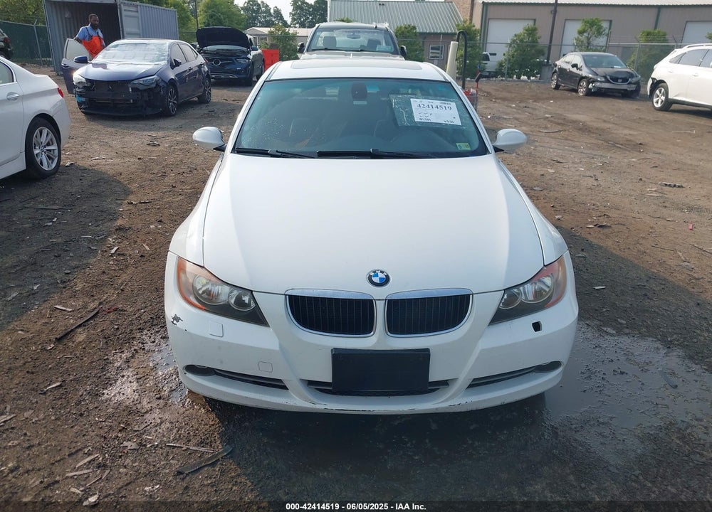 2008 BMW 328XI VIN: WBAVC93578K042901