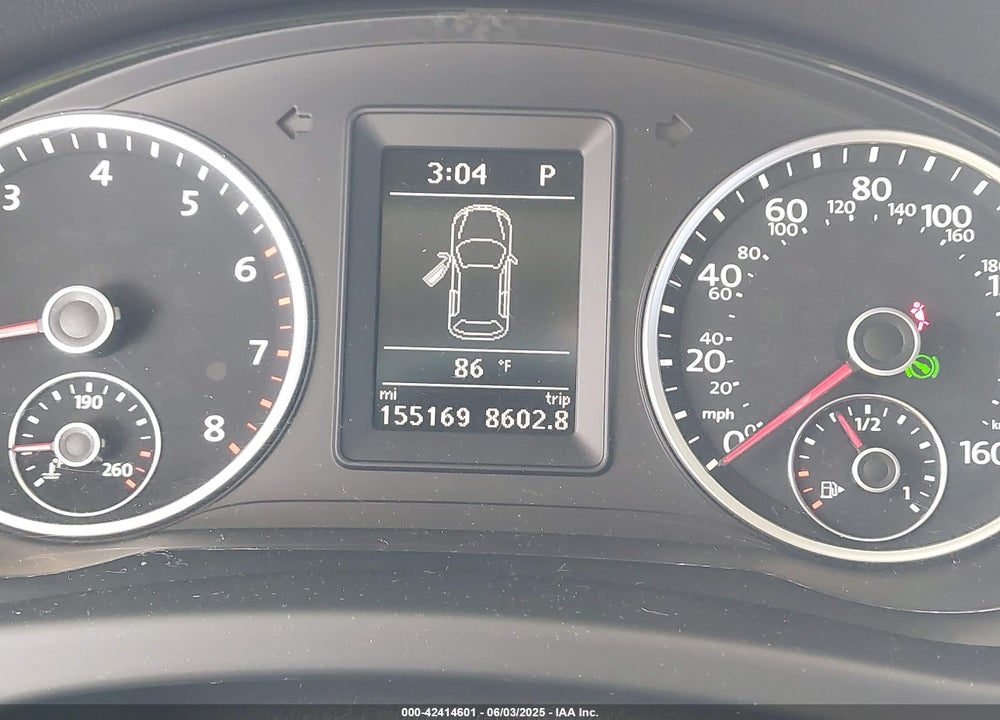 2016 VOLKSWAGEN TIGUAN VIN: WVGAV7AX5GW554163