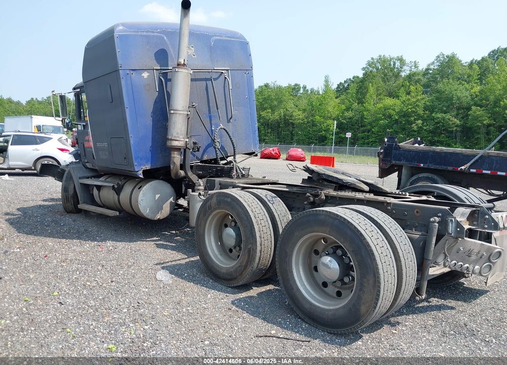 1999 MACK 600 CH600 VIN: 1M1AA18Y5XW113502