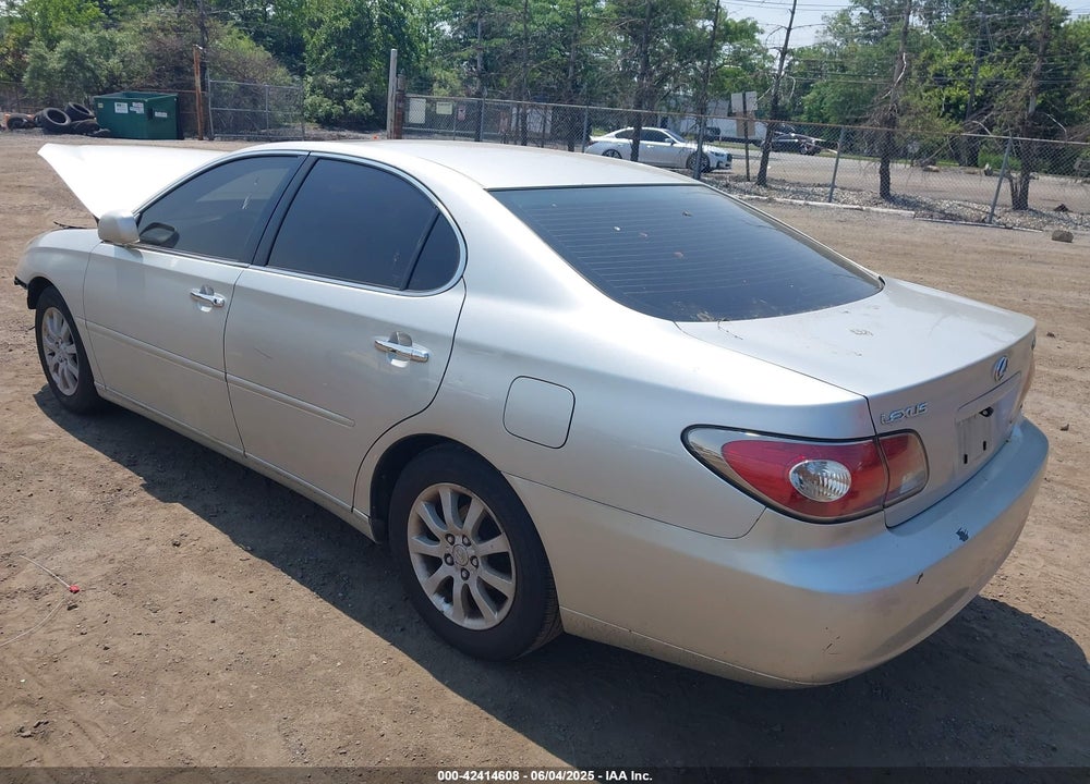 2002 LEXUS ES 300 VIN: JTHBF30G125023832