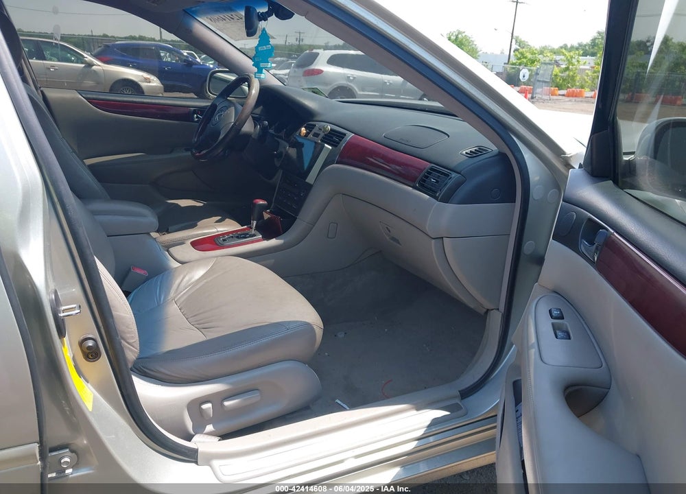 2002 LEXUS ES 300 VIN: JTHBF30G125023832