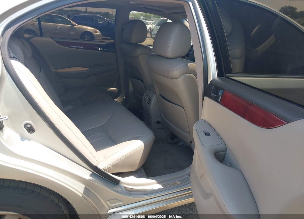 2002 LEXUS ES 300 VIN: JTHBF30G125023832