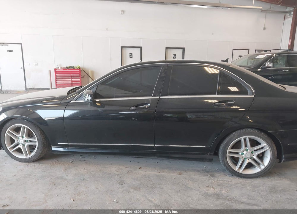 2012 MERCEDES-BENZ C CLASS VIN: WDDGF8BB5CR191284
