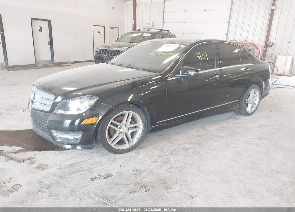2012 MERCEDES-BENZ C CLASS VIN: WDDGF8BB5CR191284