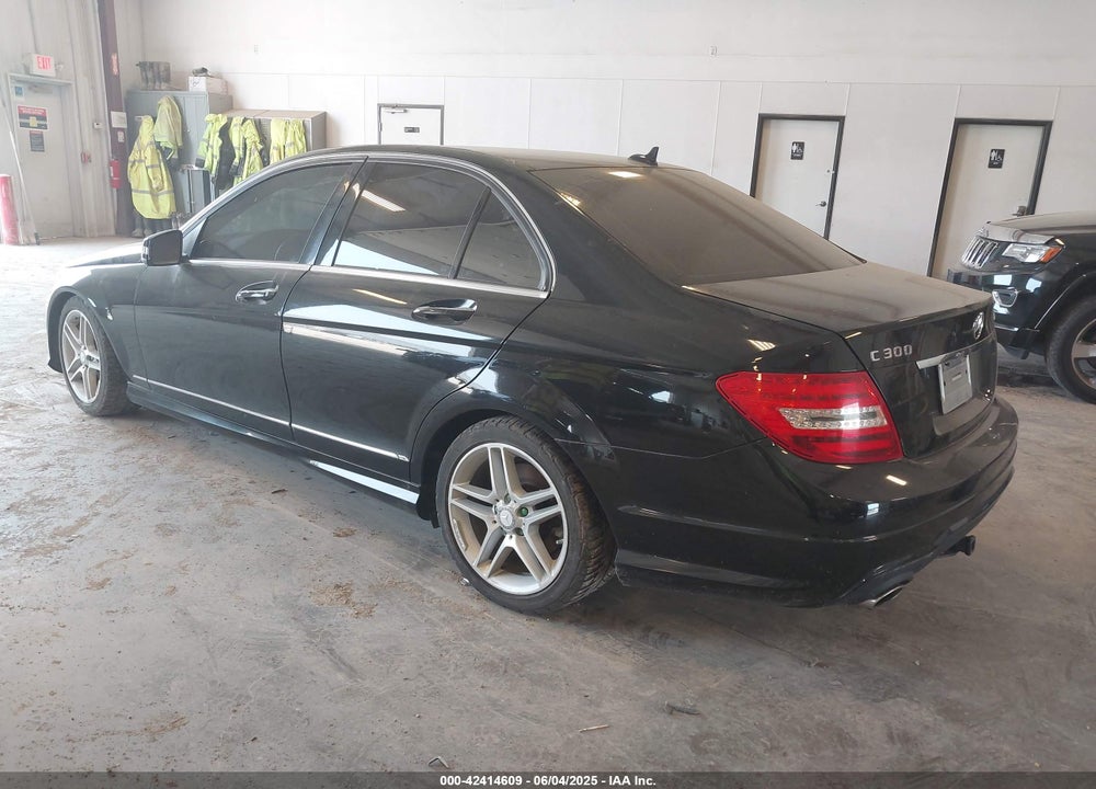 2012 MERCEDES-BENZ C CLASS VIN: WDDGF8BB5CR191284