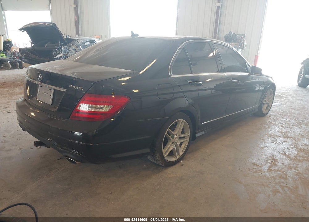 2012 MERCEDES-BENZ C CLASS VIN: WDDGF8BB5CR191284