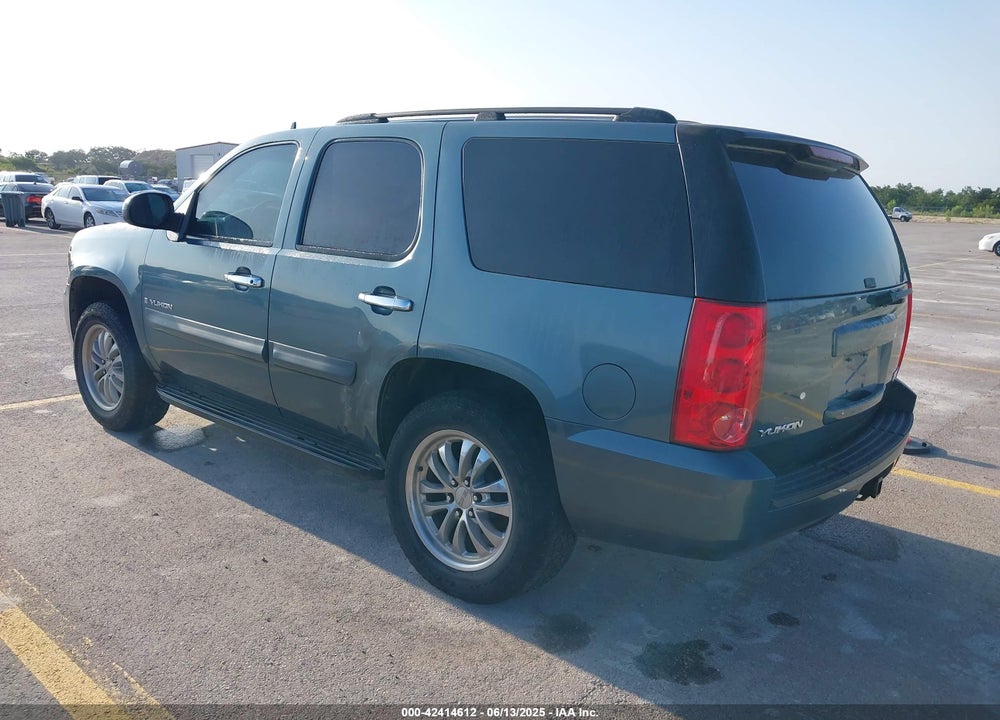 2008 GMC YUKON VIN: 1GKFC13C48R269014