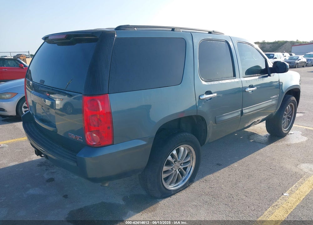 2008 GMC YUKON VIN: 1GKFC13C48R269014