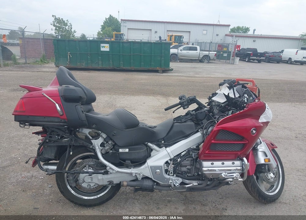 2013 HONDA GL1800 H VIN: JH2SC68H8DK100622