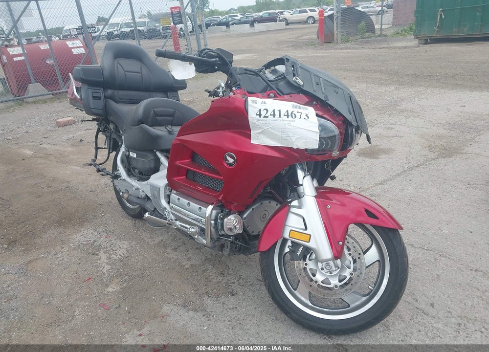 2013 HONDA GL1800 H VIN: JH2SC68H8DK100622