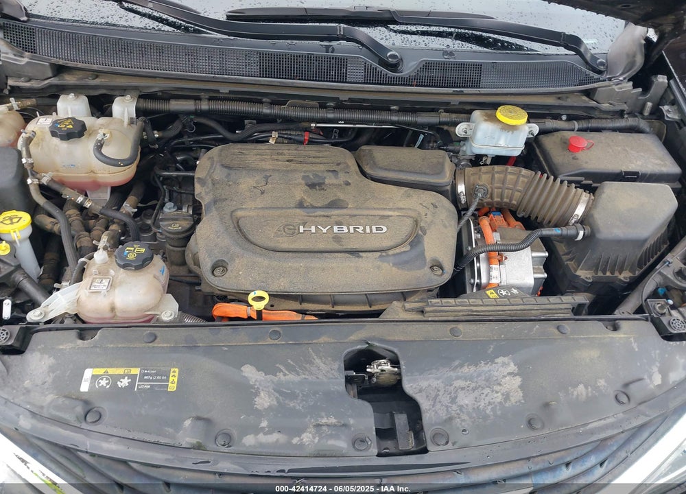 2018 CHRYSLER PACIFICA HYBRID TOURING L VIN: 2C4RC1L74JR183472