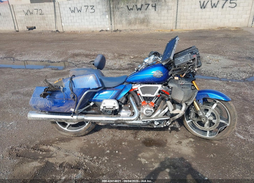 2025 HARLEY-DAVIDSON FLHXU VIN: 1HD1AK718SB607457