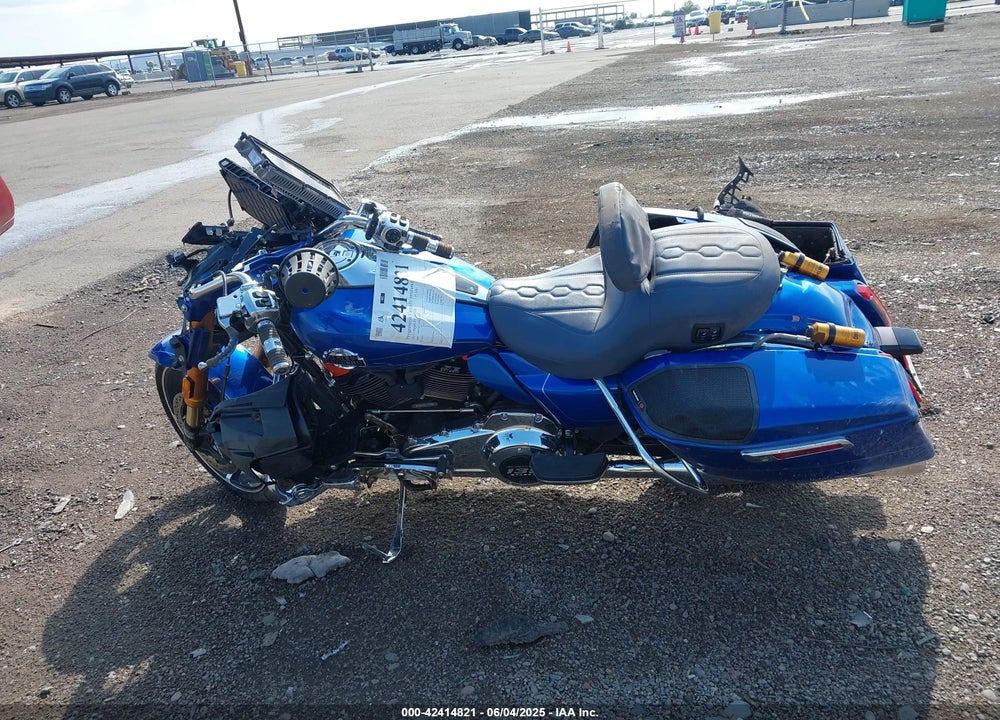 2025 HARLEY-DAVIDSON FLHXU VIN: 1HD1AK718SB607457