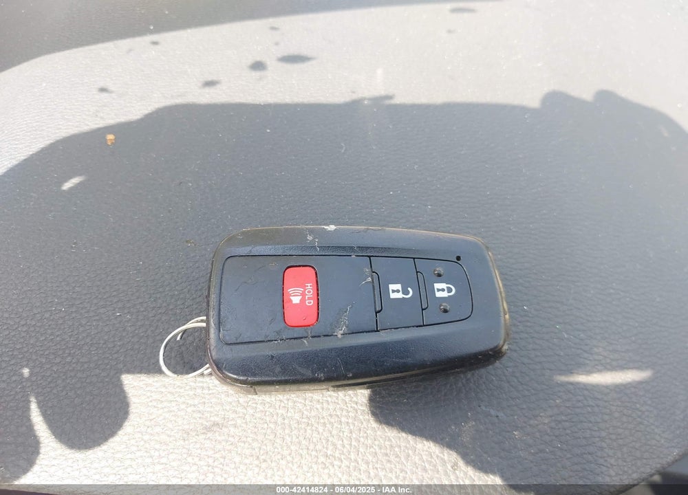 2020 TOYOTA RAV4 VIN: JTMP1RFV0LJ030911
