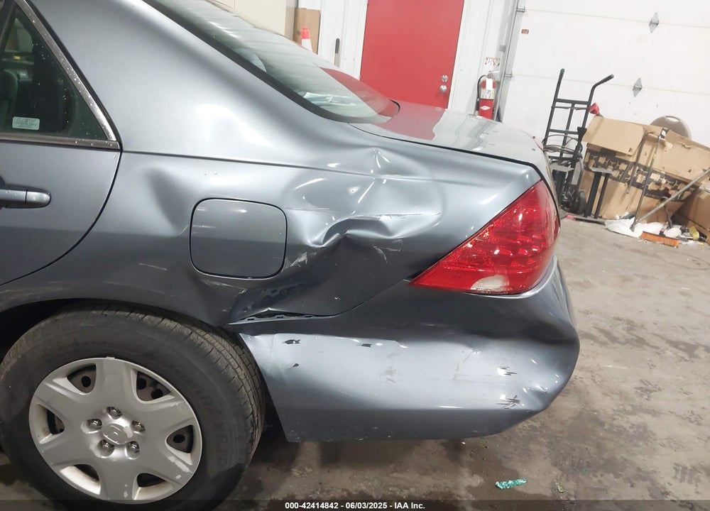 2007 HONDA ACCORD VIN: 1HGCM56417A144414