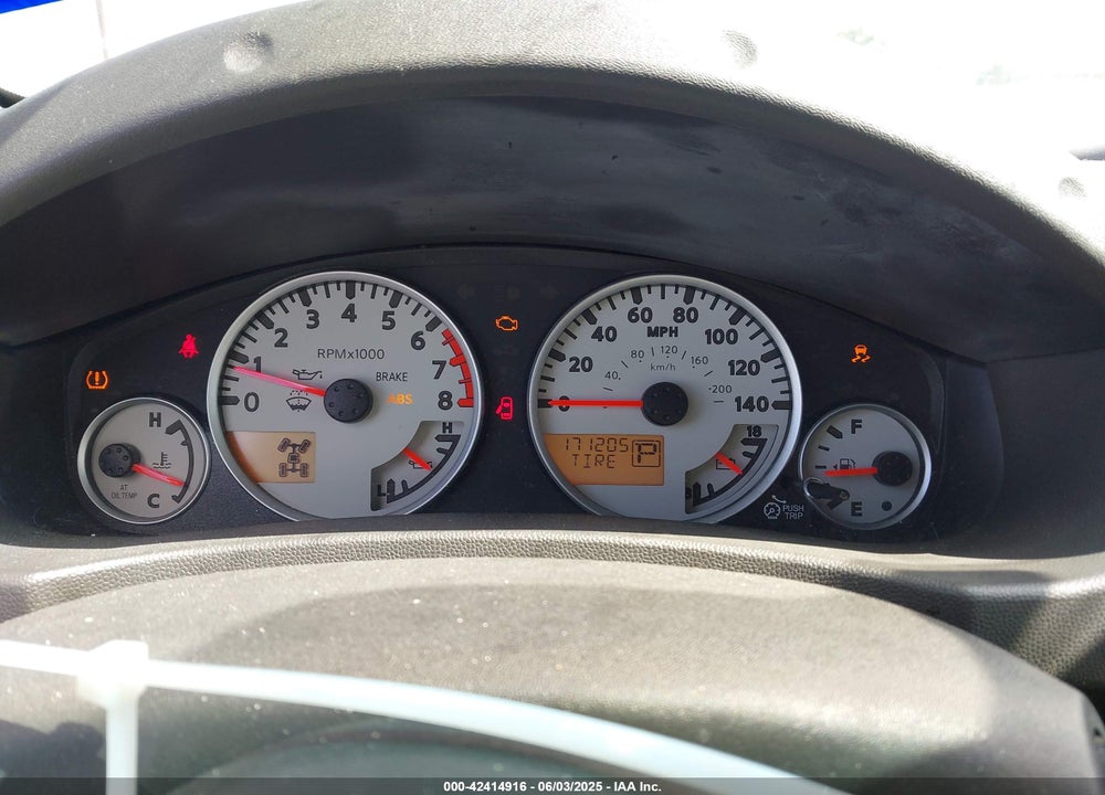 2014 NISSAN XTERRA VIN: 5N1AN0NW8EN811554