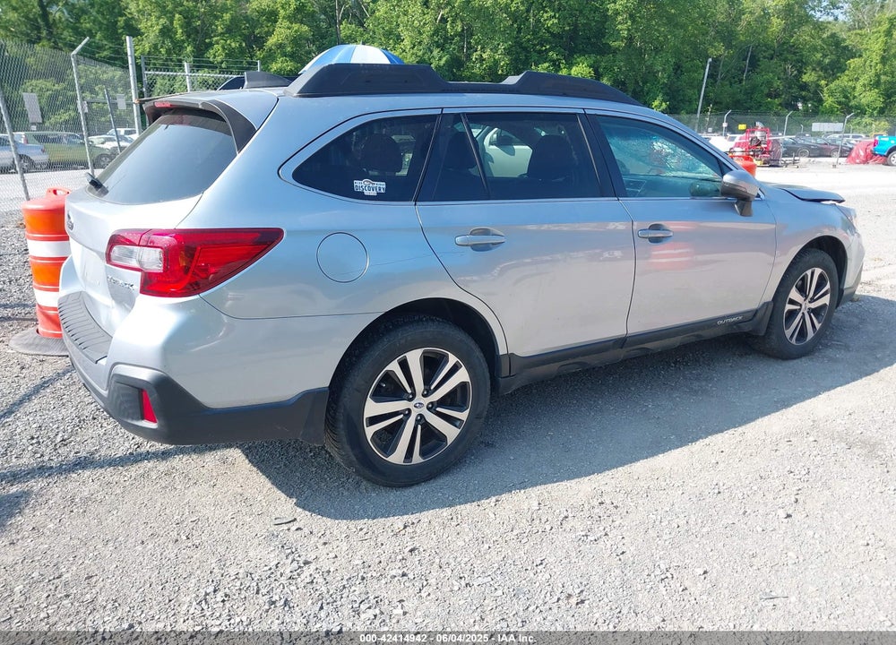 2018 SUBARU OUTBACK 2.5I LIMITED VIN: 4S4BSAKC6J3271155