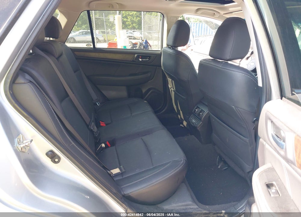 2018 SUBARU OUTBACK 2.5I LIMITED VIN: 4S4BSAKC6J3271155