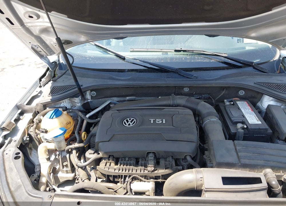 2017 VOLKSWAGEN PASSAT VIN: 1VWBT7A3XHC002069