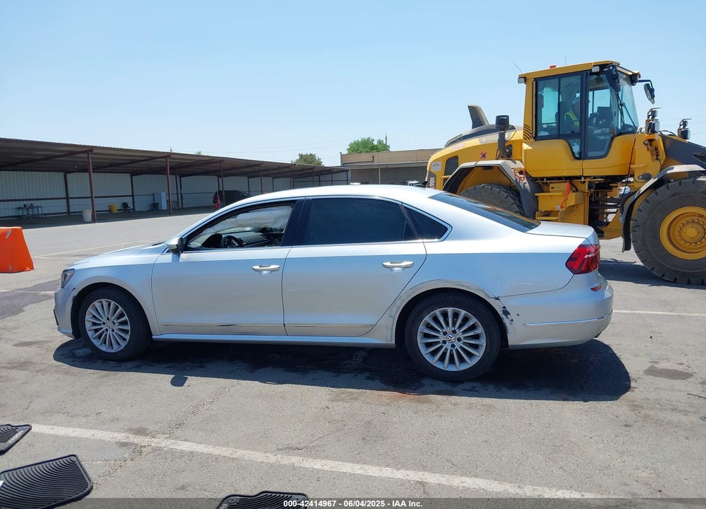 2017 VOLKSWAGEN PASSAT VIN: 1VWBT7A3XHC002069