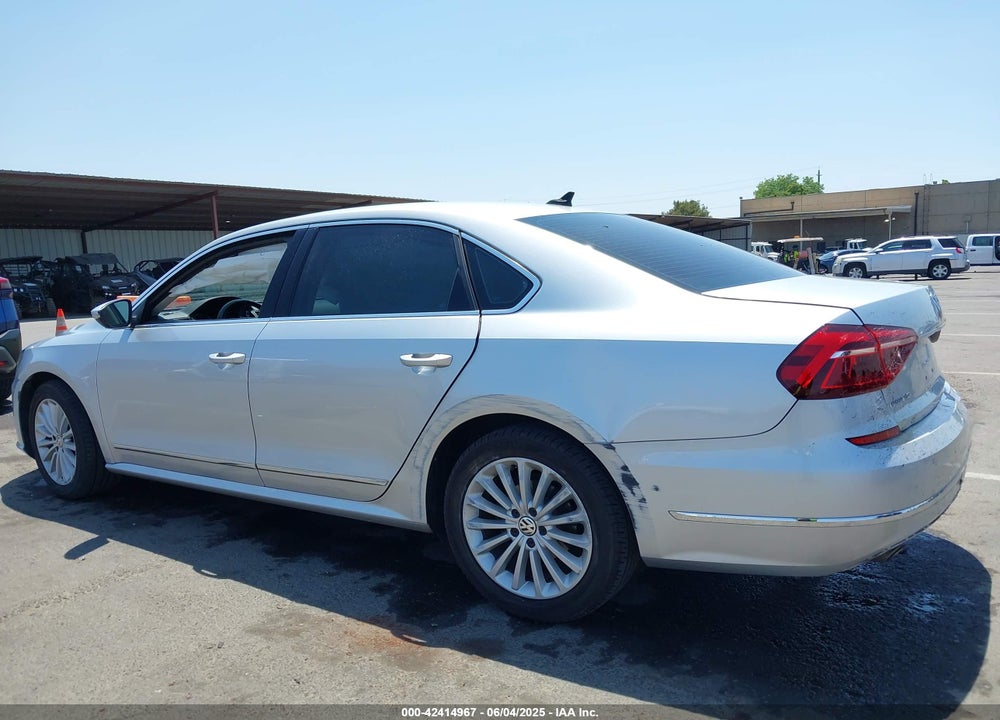 2017 VOLKSWAGEN PASSAT VIN: 1VWBT7A3XHC002069