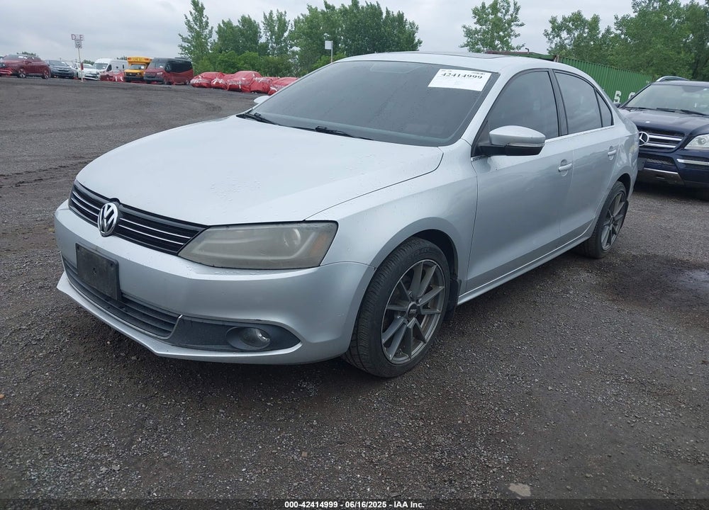 2011 VOLKSWAGEN JETTA VIN: 3VWLZ7AJ2BM380202