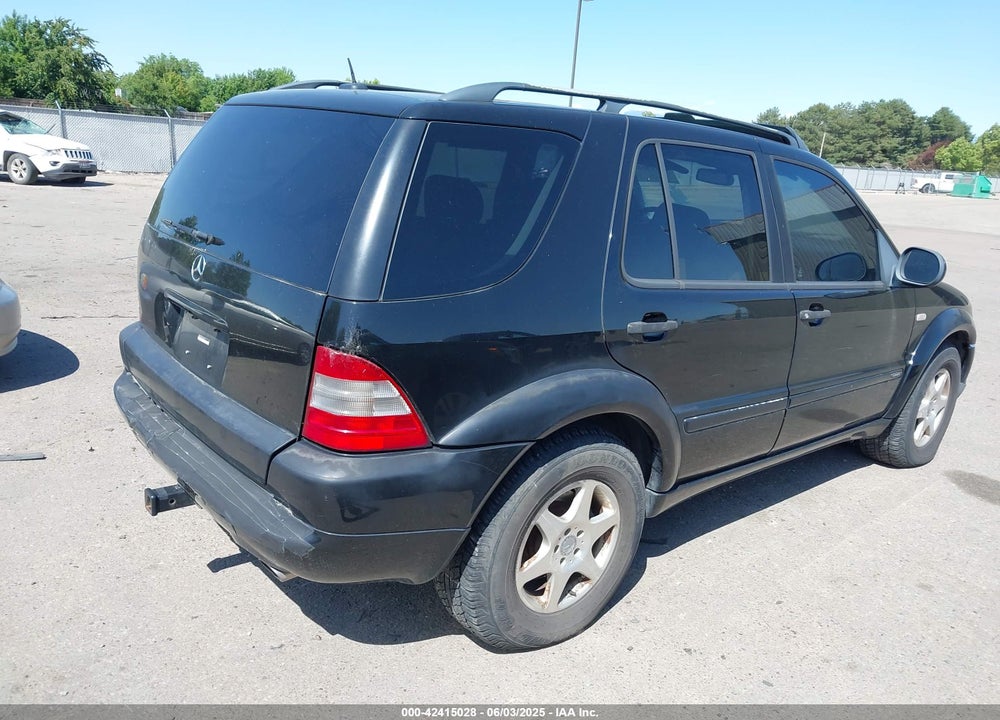 2001 MERCEDES-BENZ ML 430 VIN: 4JGAB72E61A266162