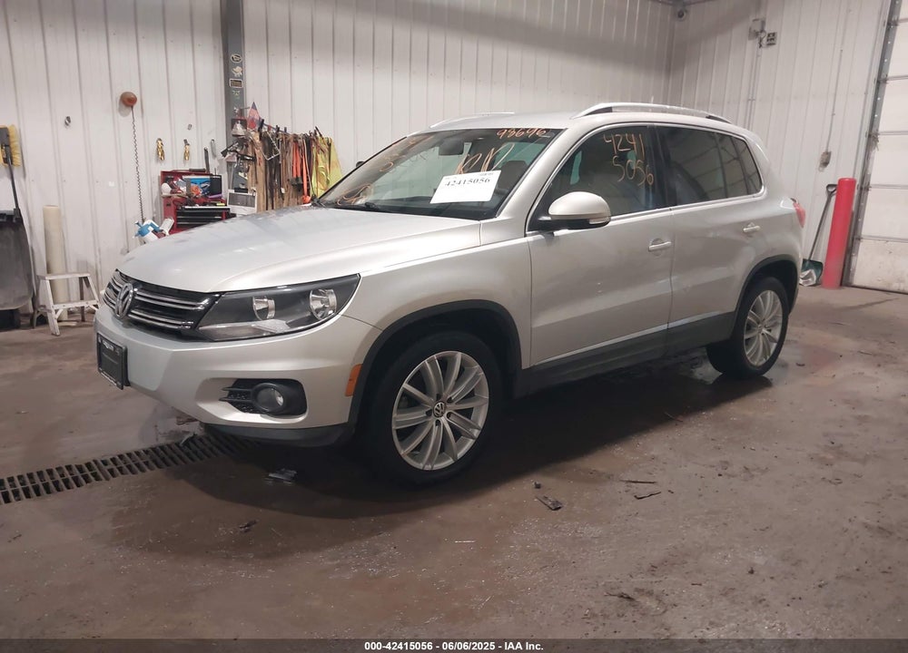 2012 VOLKSWAGEN TIGUAN SE VIN: WVGBV7AX8CW575846