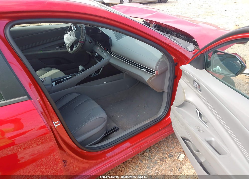 2023 HYUNDAI ELANTRA VIN: 5NPLS4AG2PH111219
